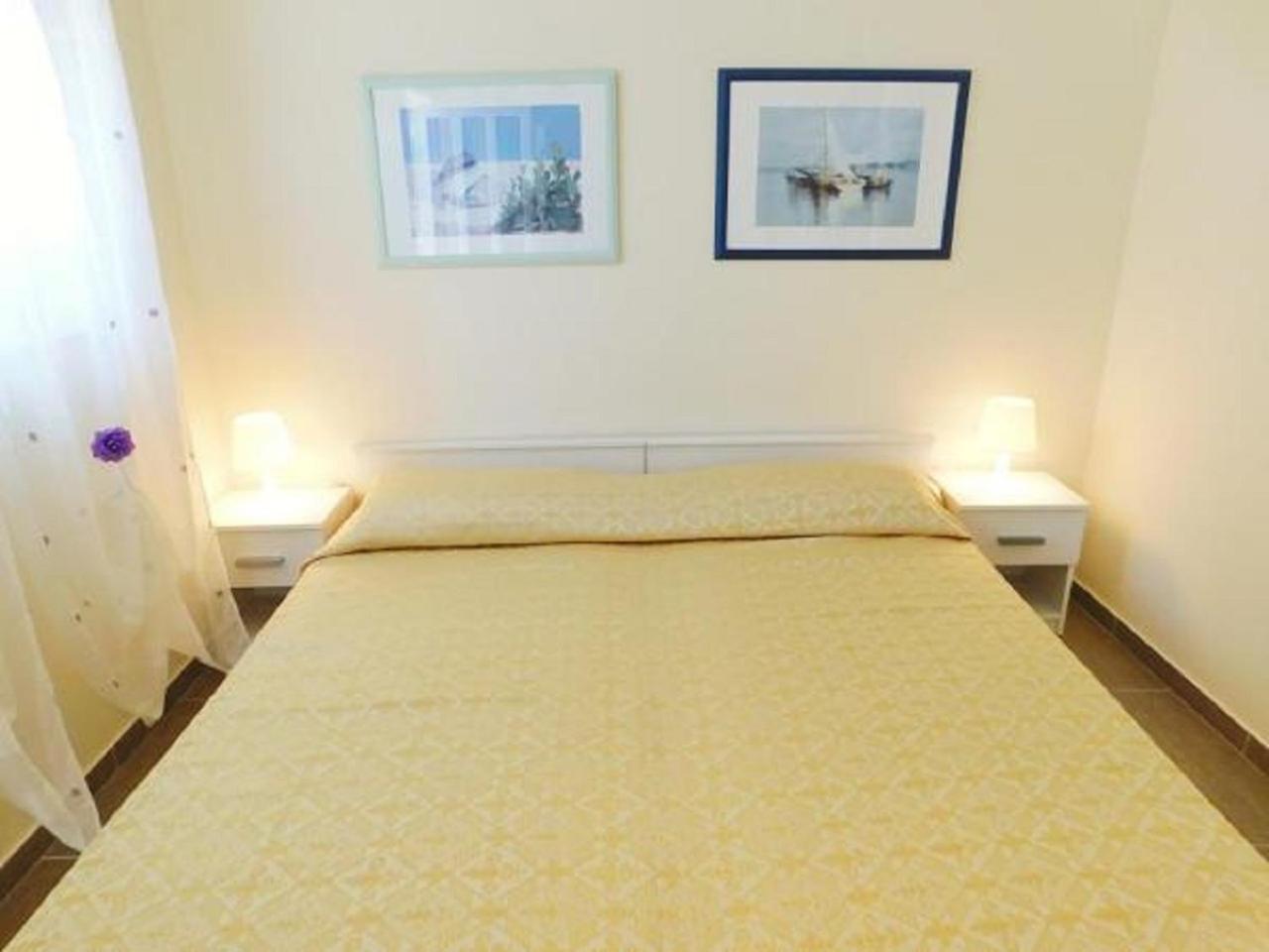 Apartments Danilo 48 พูลา ภายนอก รูปภาพ